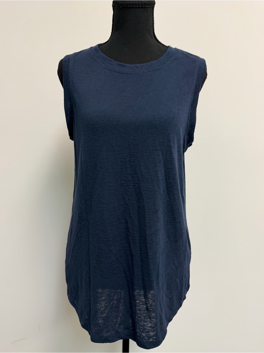 Athleta Navy Crewneck Sleeveless Tank Top
